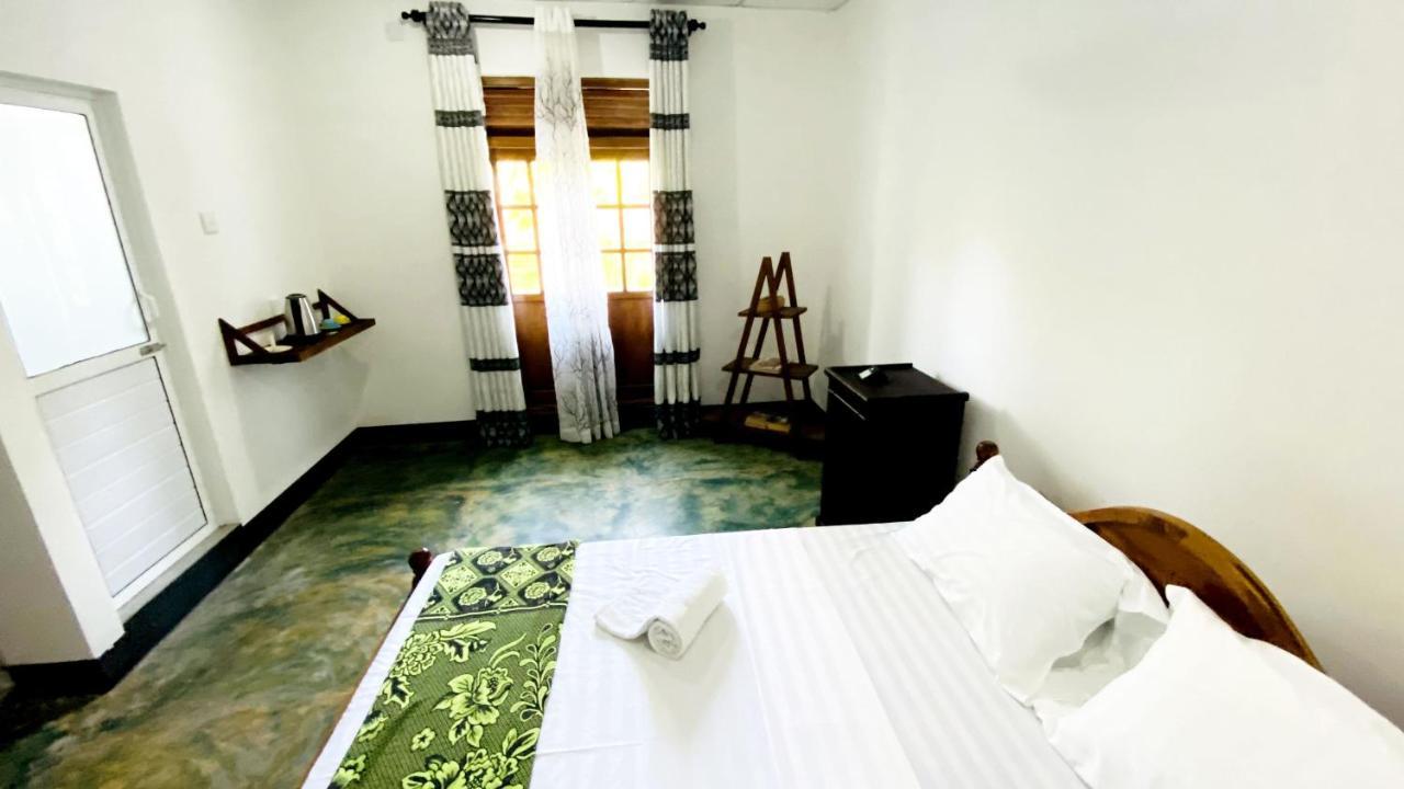 Madiha Surf House Lanka Hotel Matara Exterior photo