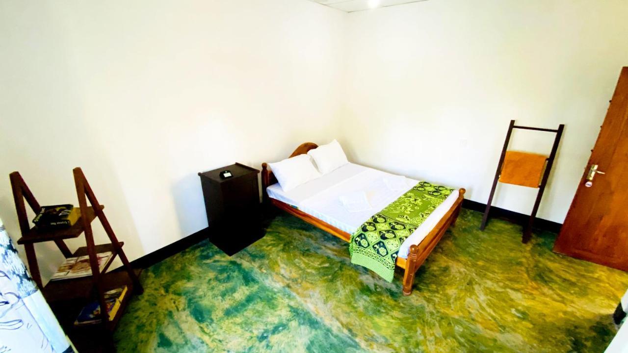 Madiha Surf House Lanka Hotel Matara Exterior photo