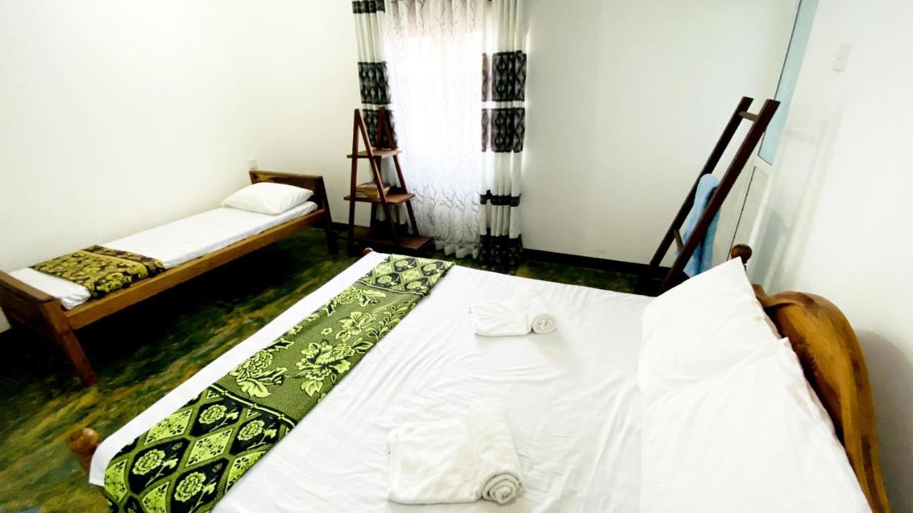 Madiha Surf House Lanka Hotel Matara Exterior photo