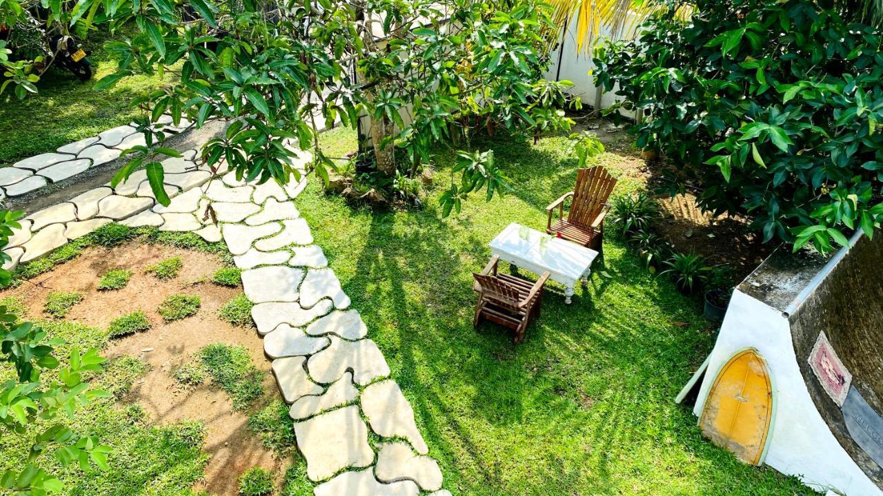 Madiha Surf House Lanka Hotel Matara Exterior photo