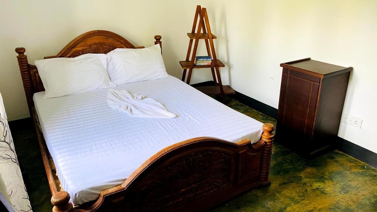 Madiha Surf House Lanka Hotel Matara Exterior photo