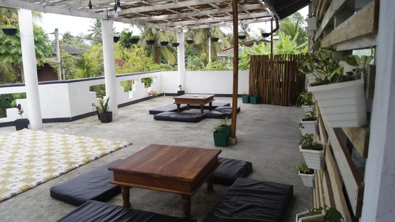 Madiha Surf House Lanka Hotel Matara Exterior photo